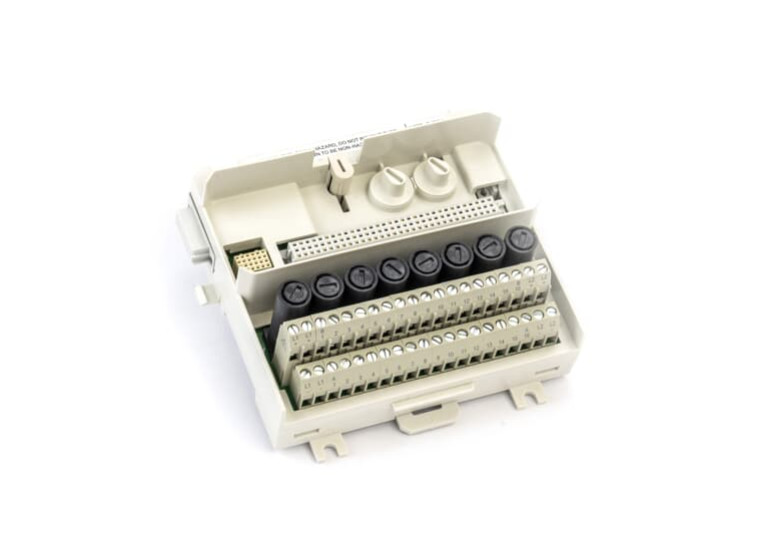 Industrial TU838 ABB PLC Module ABB S800 IO Modules 16 I/O Channels 3BSE020846R1