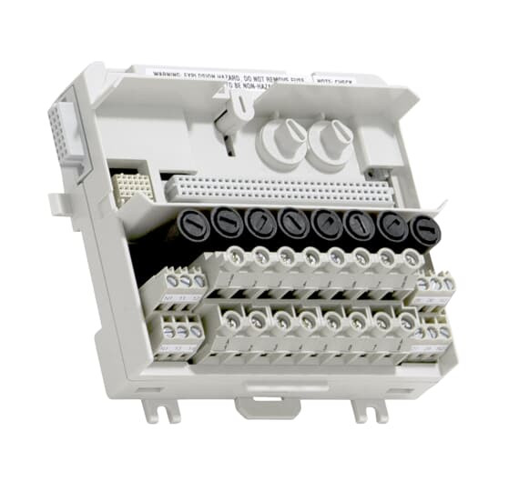 S800 I/O ABB PLC Module U837V1 Extended MTU Terminal Block 250V Fused 3BSE013238R1